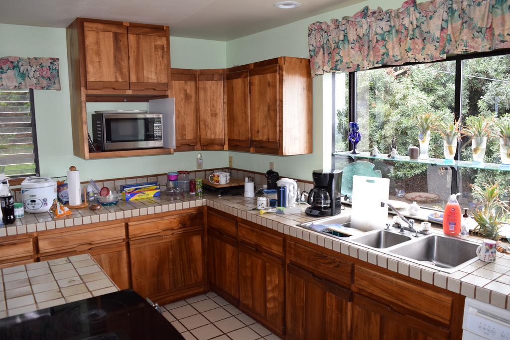 A Beautiful Edge Of The World Bed & Breakfast Captain Cook Exteriör bild